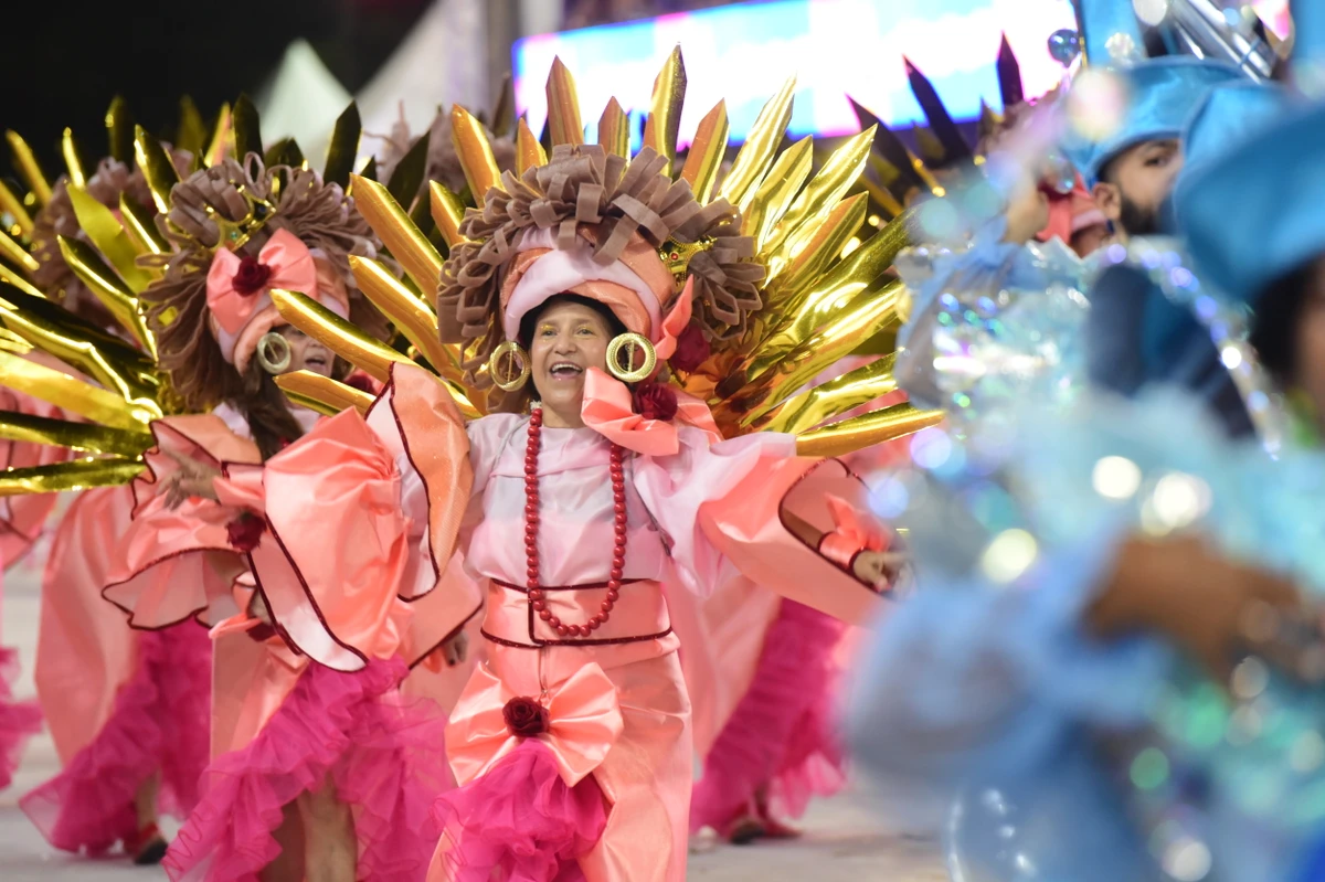 Confira o desfile da Escola de Samba Unidos DA Piedade no Carnaval 2026 por Carlos Alberto Silva
