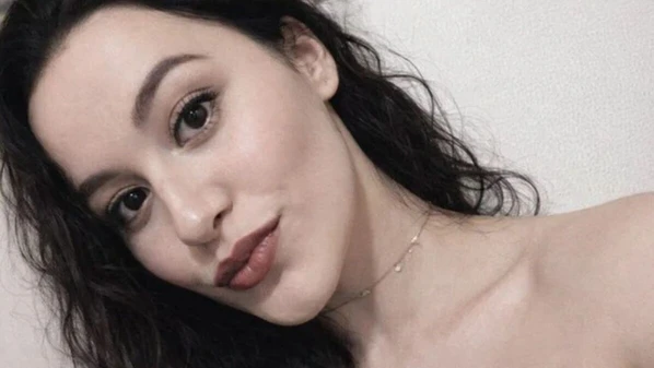 Juliana Faustino Bassetto e o esposo participavam de uma aula de natação na C4 GYN quando perceberam que a água da piscina apresentava aspecto e gosto estranhos