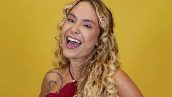 'O maior gay é o Mbappé', diz veterana, deixando colegas confusos. Jogador francês teve suposto affair com modelo trans em 2022