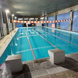 Uma das hipóteses é a mistura de vários produtos químicos para manutenção da piscina. A professora Juliana Faustino Basseto, de 27 anos, morreu após aula de natação na academia C4 GYM