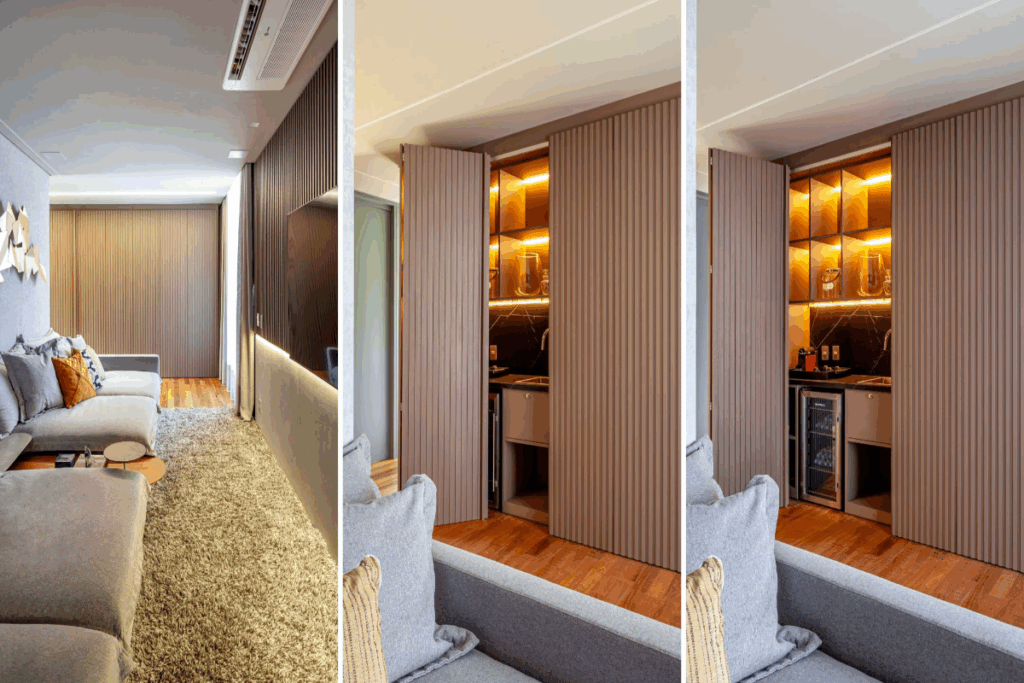 O bar embutido na marcenaria torna a sala de TV mais acolhedora e funcional (Projeto: Cristiane Schiavoni | Imagens: Carlos Piratininga)