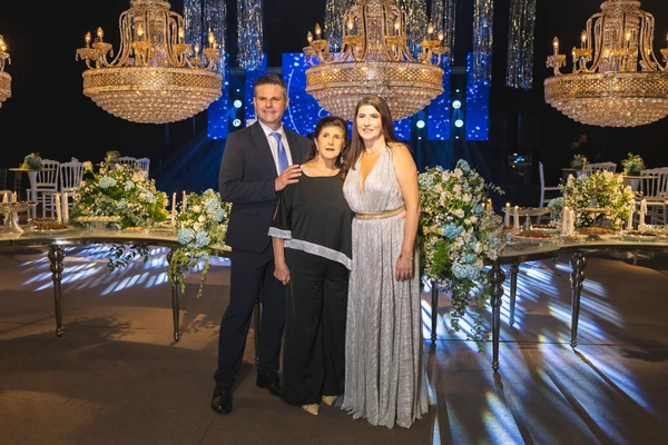 Jonas Giacomin, Suraia Lacerda e Carla Lacerda