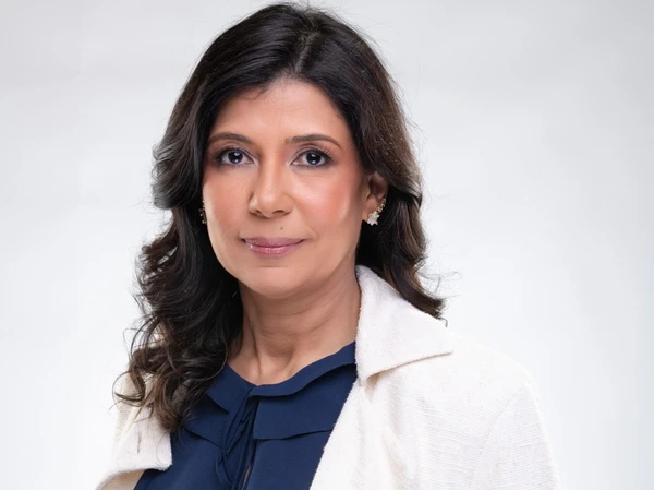 Patricia Lyra, Cirurgiã plástica