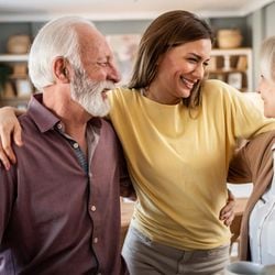 A autora do livro "Inheritocracy" explica à BBC por que a fortuna acumulada por uma geração alterou os destinos dos seus filhos e netos.