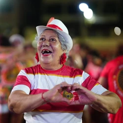 Após a apuração no Sambão do Povo, a Mocidade Unida da Glória celebrou o resultado na quadra da escola, em Vila Velha