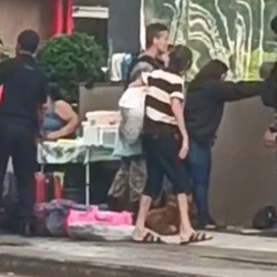 Segundo a PM, droga estava dividida em 50 pedaços; suspeita disse que trouxe o material do Rio de Janeiro e receberia R$ 1.500 pelo transporte