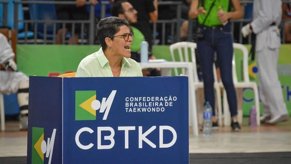 Eleita como a melhor técnica internacional em competição na Romênia, a capixaba agora tem outro desafio à frente da amarelinha