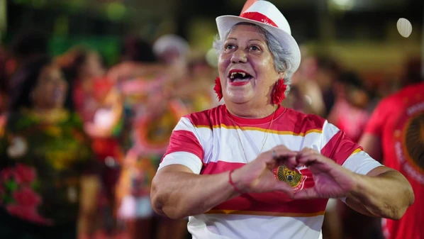 Após a apuração no Sambão do Povo, a Mocidade Unida da Glória celebrou o resultado na quadra da escola, em Vila Velha