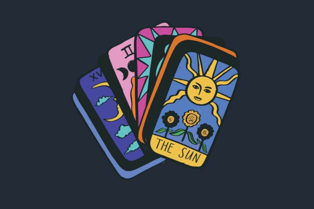 O baralho cigano e o tarot têm formas de leitura diferentes (Imagem: Wild Muse | Shutterstock)