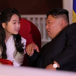 A Agência Nacional de Inteligência da Coreia do Sul informou a um grupo de parlamentares que o líder norte-coreano está tomando medidas para consolidar sua filha como sua sucessora.