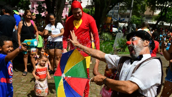 Regionalzinho da Nair não entra na programação oficial da Prefeitura de Vitória, que alega descumprimento de prazo para a ausência; grupo nega e diz ter feito inscrição dentro do período