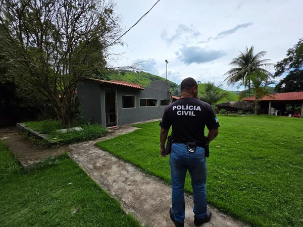 Polícia flagra furto de energia elétrica em propriedade rural em Castelo