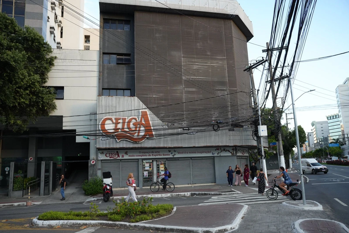 Prédio onde funciona tradicional loja de Vitória vai a leilão