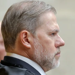 Magistrados falam em 'inexistência de suspeição'; membros da corte se reuniram a portas fechadas