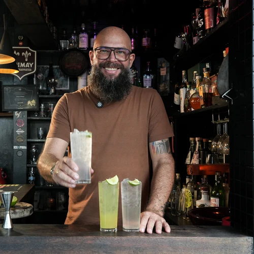 Rodrigo Perdigão, bartender