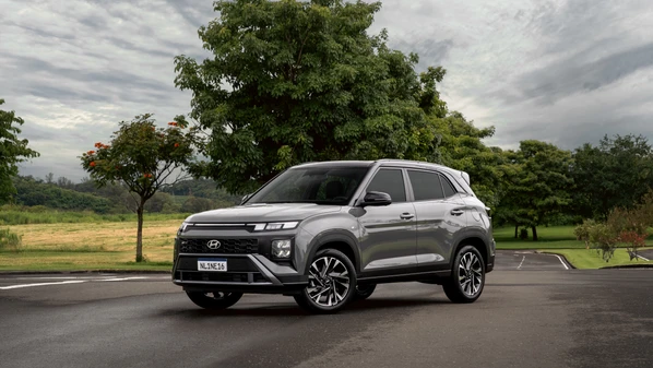 A nova motorização, que equipa as duas versões mais caras do modelo, passou a ser flex e perdeu 17 cv, para atender aos requisitos do programa Mover; configuração N Line passa a ser a topo de gama