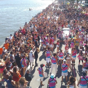 Imagem - Afrokizomba leva ritmo e representatividade à Avenida Beira-Mar, em Vitória