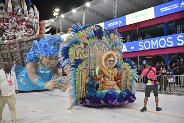 Abrindo os desfiles da série Ouro desta sexta-feira (13), a Unidos de Barreiros levou para a avenida, através do enredo  "Baobá: A Árvore da Vida" por Divulgação | PMV | Marcos Salles 