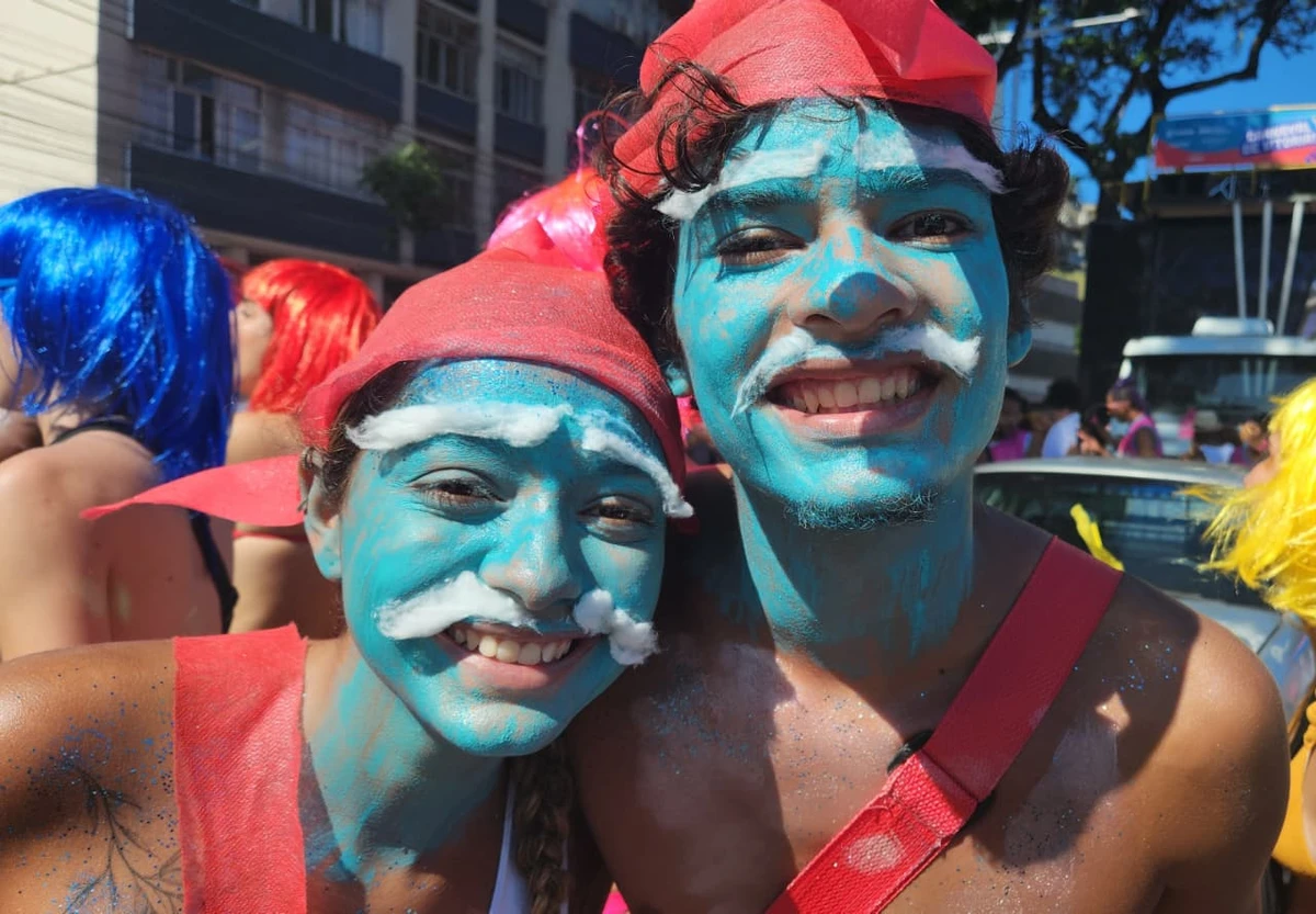 Afrokizomba leva ritmo e representatividade à Avenida Beira-Mar por Ricardo Medeiros