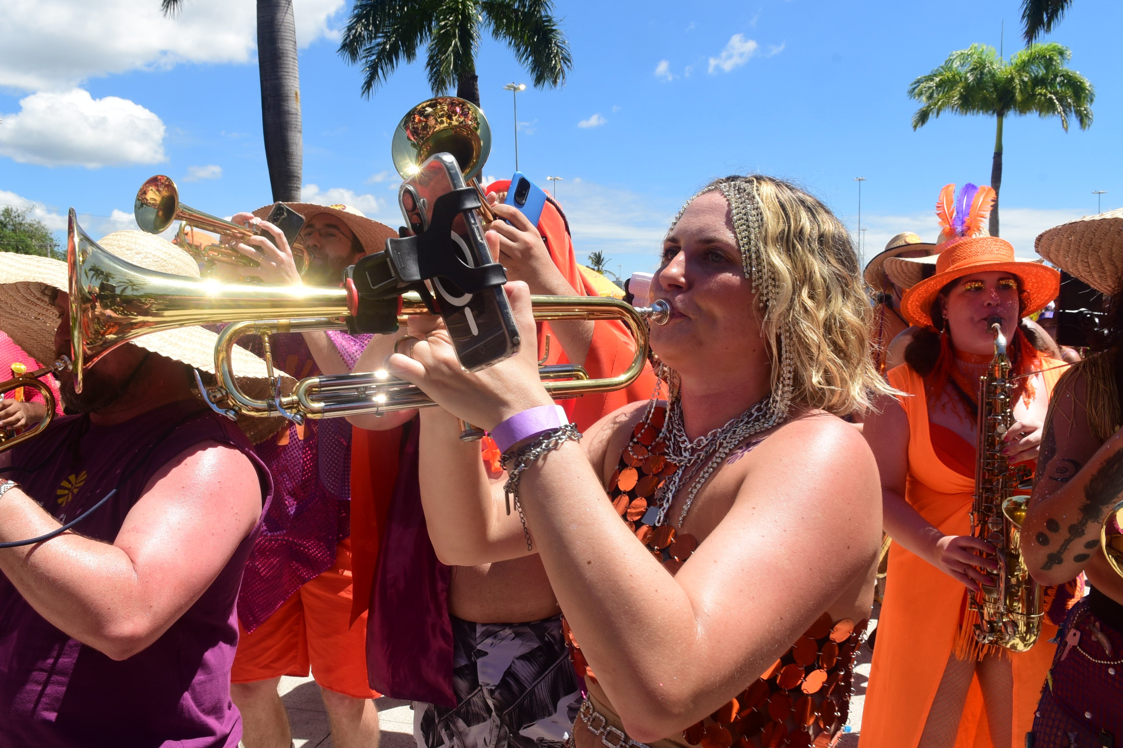 Bloco Balança Penha pelas ruas da Prainha por Carlos Alberto Silva