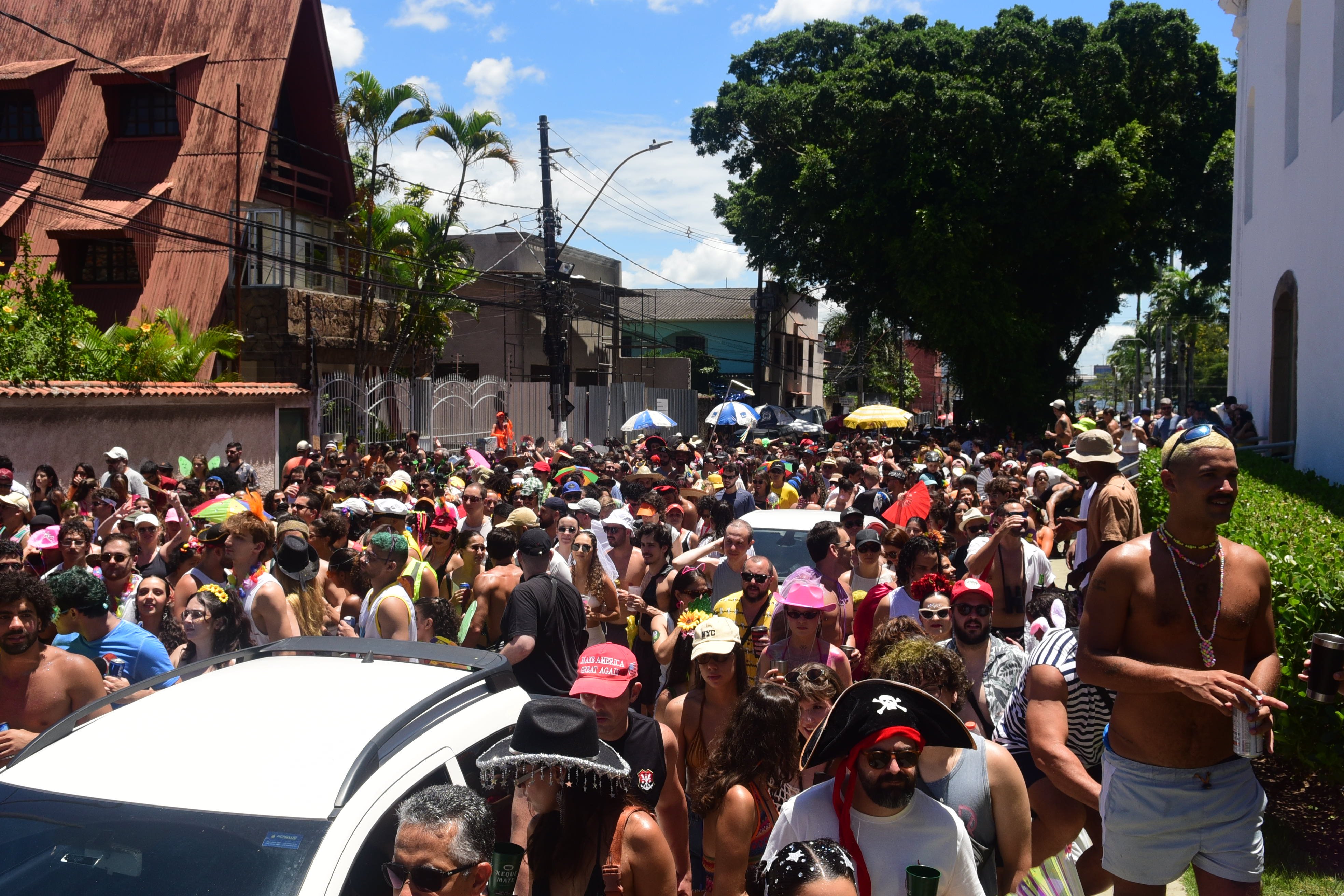 Bloco Balança Penha pelas ruas da Prainha por Carlos Alberto Silva