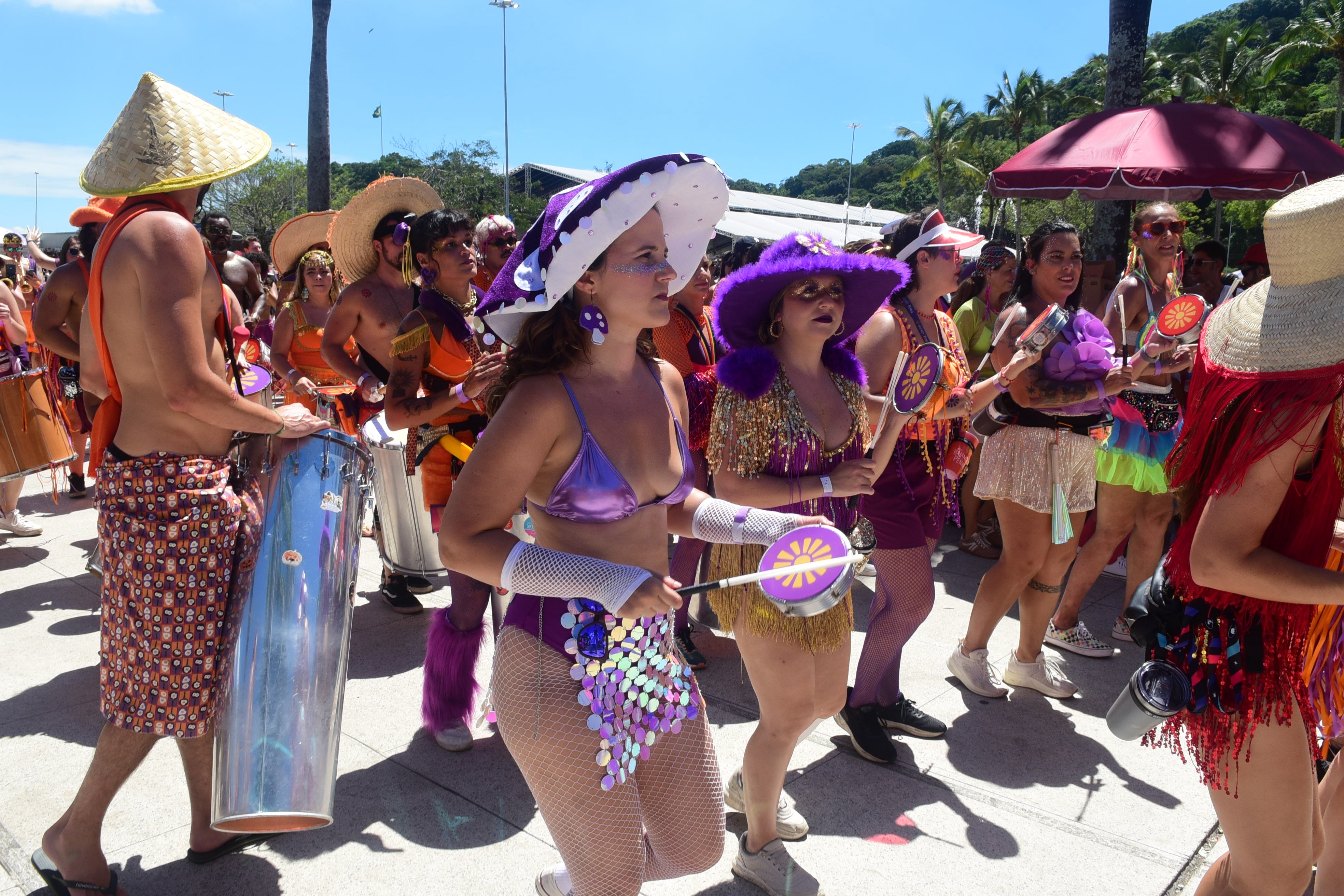 Bloco Balança Penha pelas ruas da Prainha por Carlos Alberto Silva