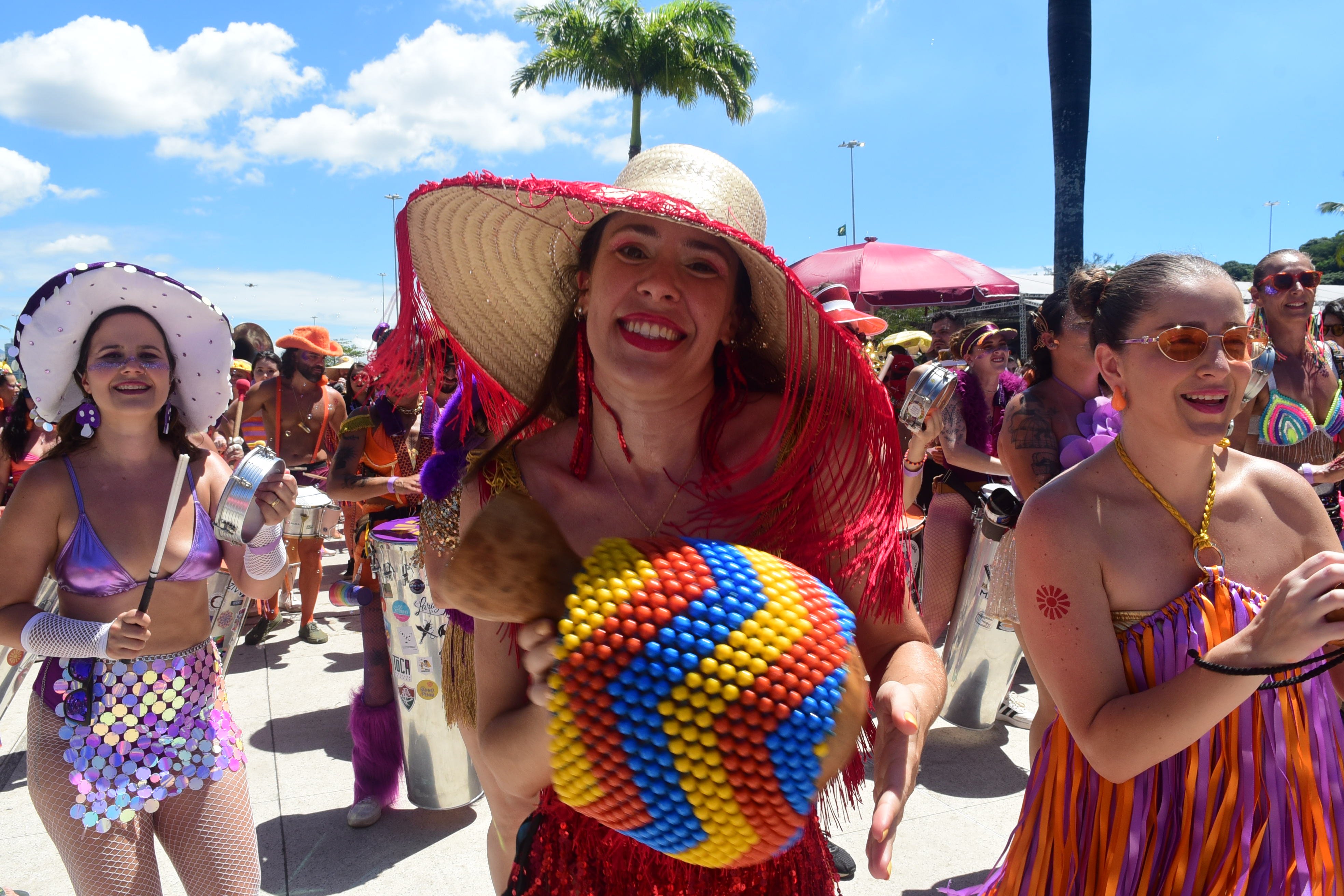 Bloco Balança Penha pelas ruas da Prainha por Carlos Alberto Silva