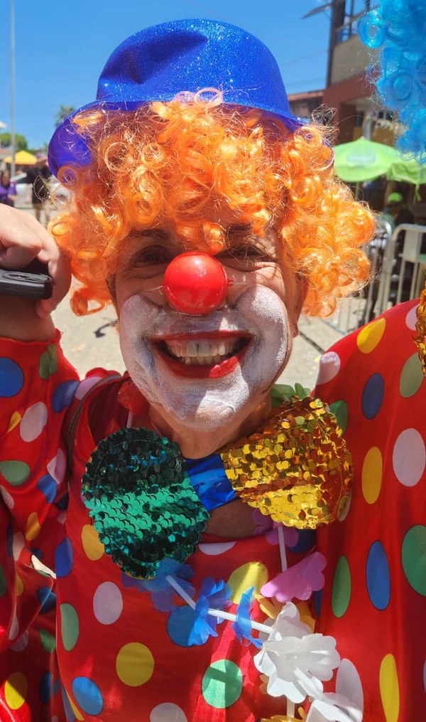 Bloco Banho de Mar à Fantasia, em Manguinhos por Ricardo Medeiros