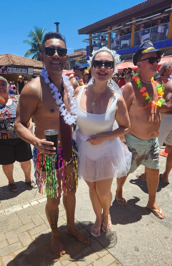 Bloco Banho de Mar à Fantasia, em Manguinhos por Ricardo Medeiros