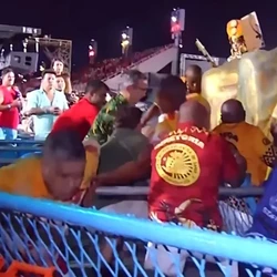 Veículo da União de Maricá, do grupo de acesso, teve princípio de incêndio na dispersão; escola disse que uma equipe da agremiação acompanha a situação de forma permanente