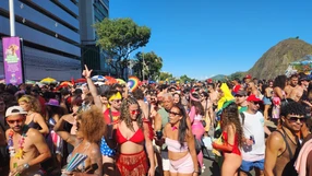 Puta Bloco arrasta foliões no Centro