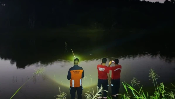 Vítima entrou na água na tarde de domingo (15); Bombeiros fizeram buscas, mas corpo foi localizado somente no início da tarde desta segunda-feira (16)