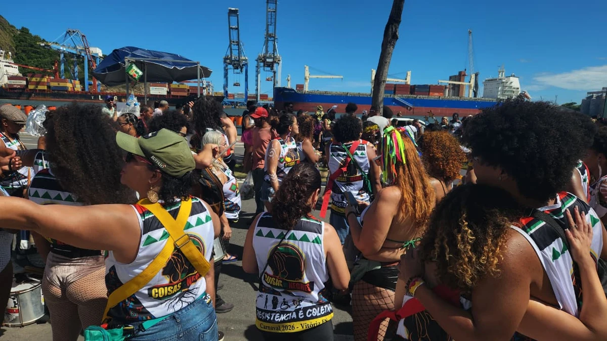 Bloco Coisas de Negres, em Vitória por Fernando Madeira