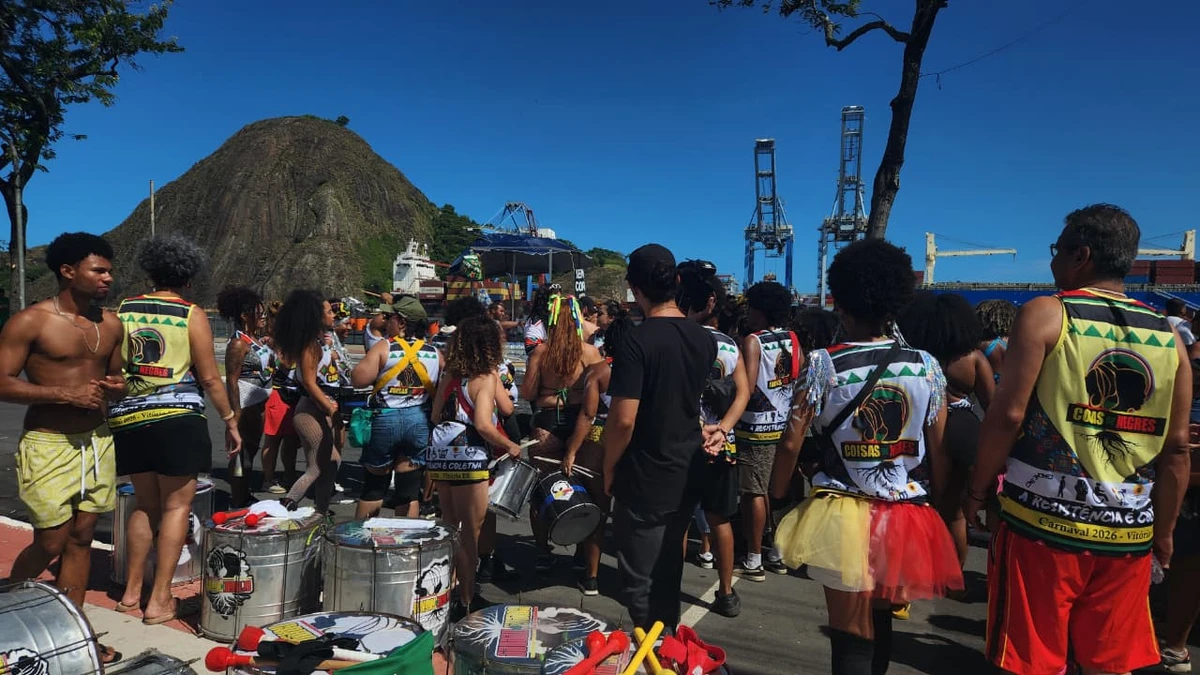 Bloco Coisas de Negres, em Vitória por Fernando Madeira