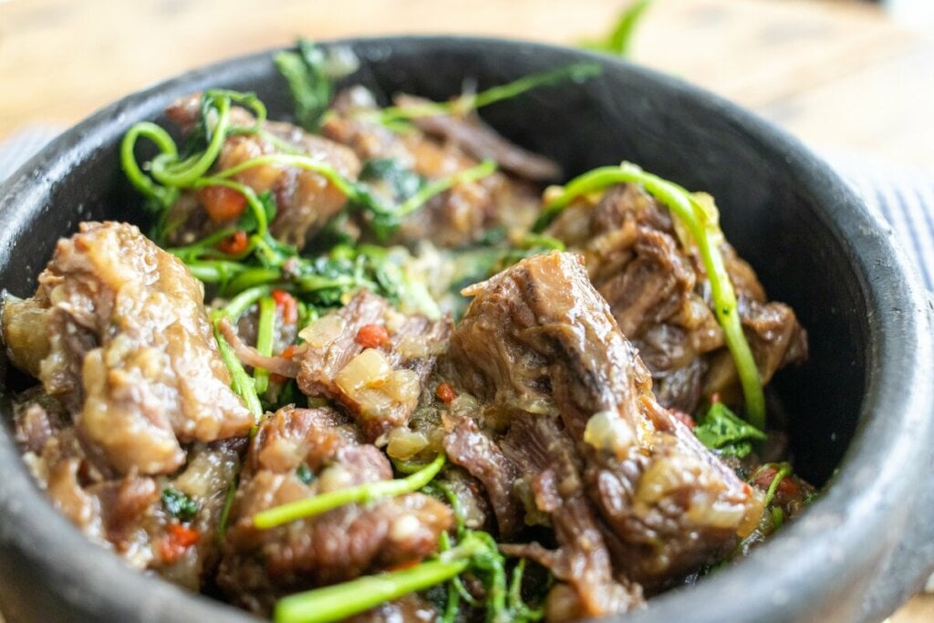 Rabada com agrião (Imagem: renata colell | Shutterstock)