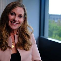 Depois de trabalhar na indústria de tecnologia por décadas no setor privado, Julia Inman Grant agora chama à responsabilidade algumas das empresas de maior sucesso do mundo — e é ameaçada por isso.