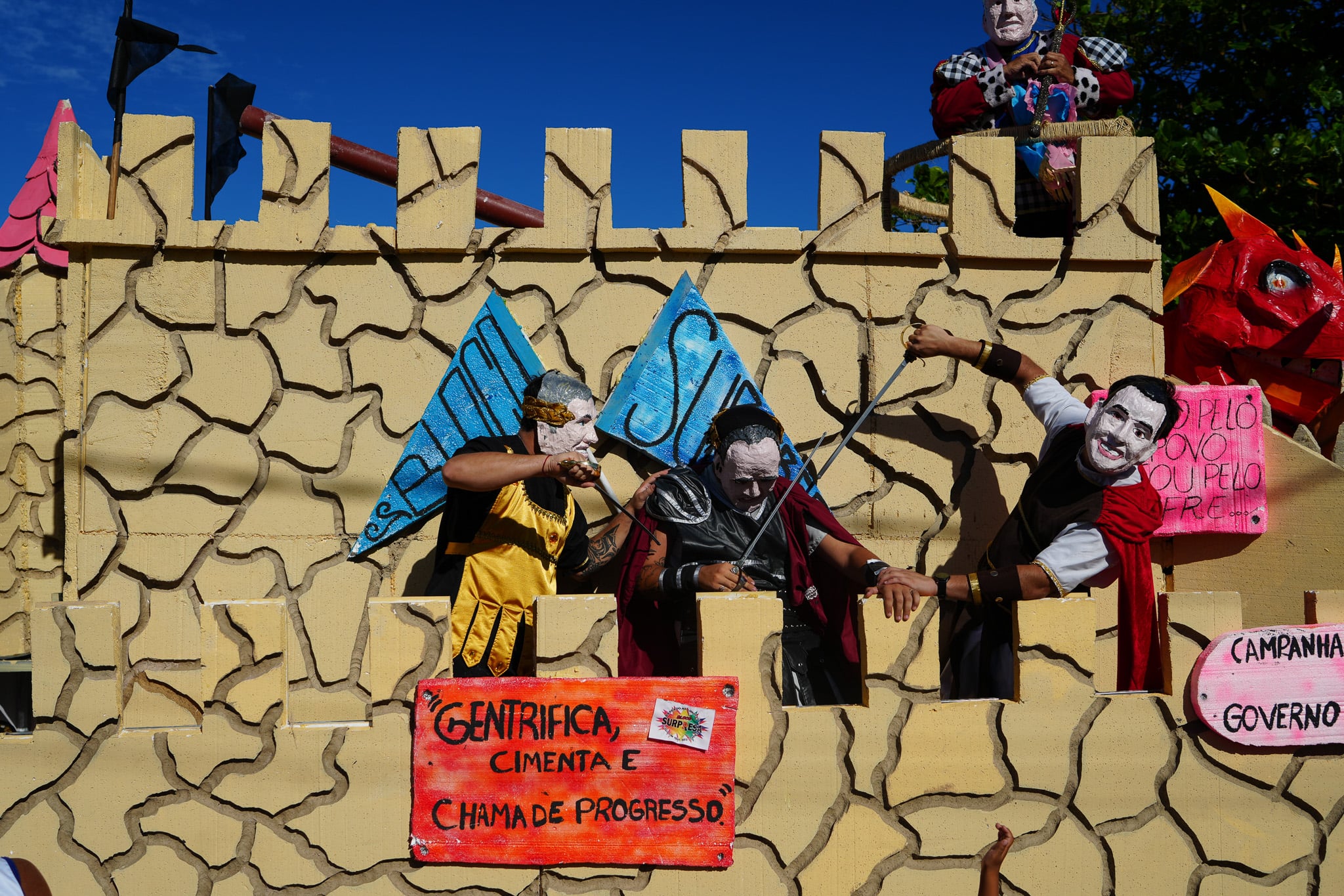 Bloco Surpresa no carnaval da Barra do Jucu por Vitor Jubini