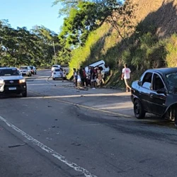 Ele dirigia um Chevrolet Classic que colidiu contra um Fiat Uno Way no distrito de Ângelo Frechiani. Teste do bafômetro deu positivo para ingestão de álcool, segundo a PM