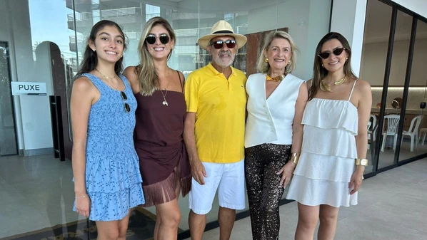 O médico cardiologista recebeu a família e amigos no sábado (14), com uma saborosa Paella, em Guarapari