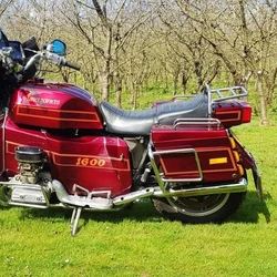 O 'frankenstein' que subiu em duas rodas, ganhou motor de Fusca e até marcha à ré; modelo foi produzido pela Amazonas Motocicletas Especiais (AME), fundada em 1978