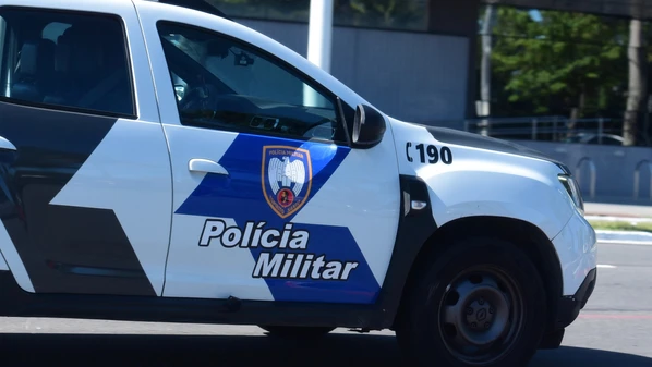 Suspeitos foram abordados na Avenida Carlos Lindenberg após fugirem de Jardim Marilândia; um deles não pagou fiança e foi levado ao Centro de Triagem