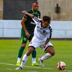 Gui Mendes abriu o placar para o Capa-Preta, mas Thallysson, de falta, deixou tudo igual