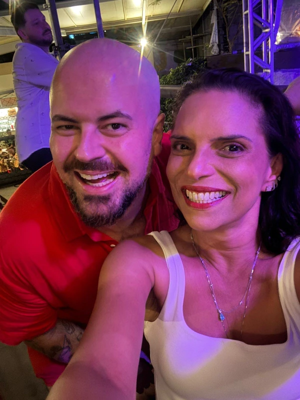 Dudu Altoé e Bruna Medeiros