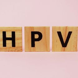 O câncer de colo de útero é o terceiro tumor mais frequente na população feminina e a quarta causa de morte de mulheres por câncer