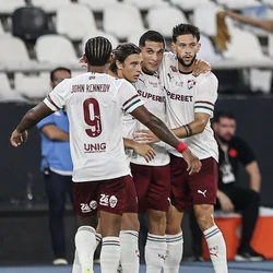 Tricolor atuou com um jogador a menos desde os 18 minutos do segundo tempo, após expulsão de Bernal