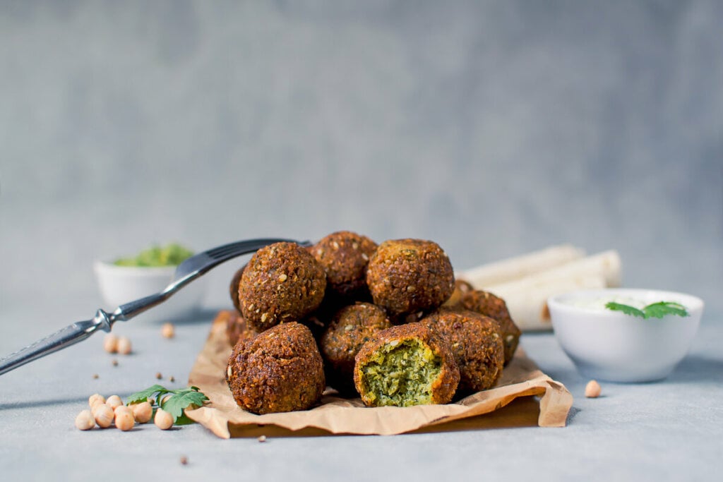 Falafel (Imagem: Kalfa | Shutterstock)