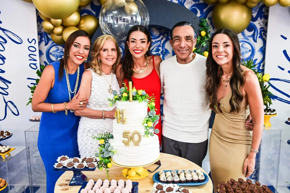 Najla, Lilia, Sumaya, Nabih e Lilinha El Aouar