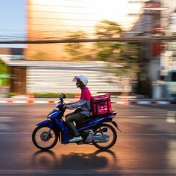 Desvalorização de ações de diversas empresas foi atribuída a um artigo que faz previsões catastróficas sobre economia e inteligência artificial.