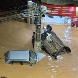 Chuvas atingiram cidades da Zona da Mata de Minas Gerais e provocaram enchentes e destruição