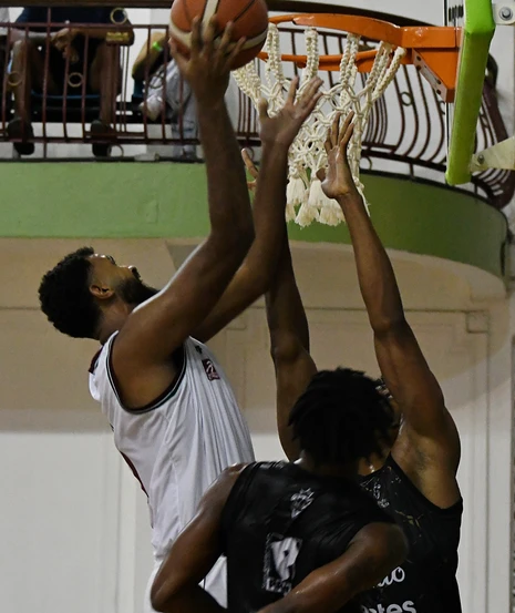 A Gazeta - 6jvwsm5799f